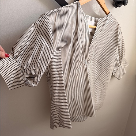 Frame Denim V-Neck Popover Top in stripe blouse - Picture 3 of 3